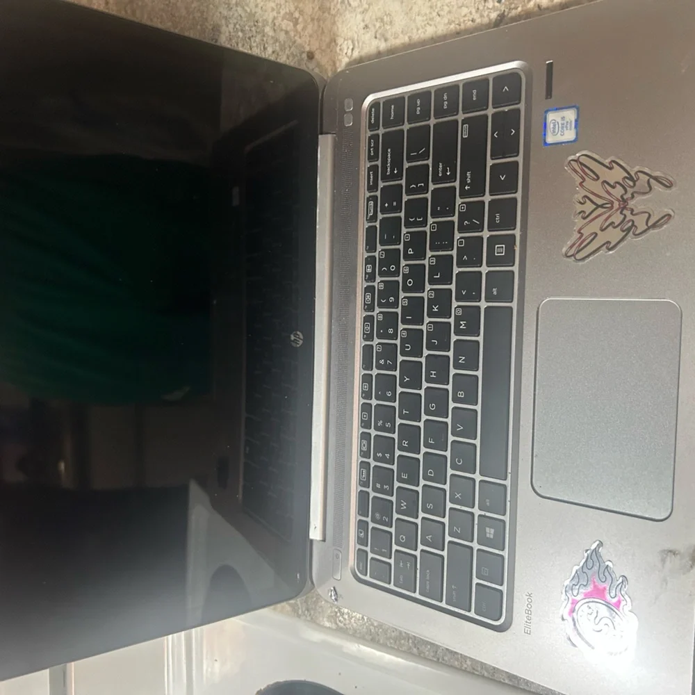 HP TOUCHSCREEN LAPTOP